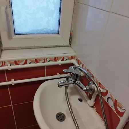 Small Private Bathroom Wi-fi *