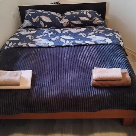 Small Private Bathroom Wi-fi Lägenhet *