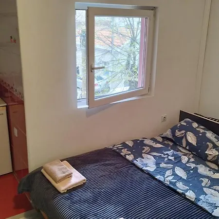 Apartment Small Private Bathroom Wi-fi