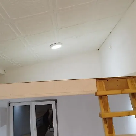 Small Private Bathroom Wi-fi