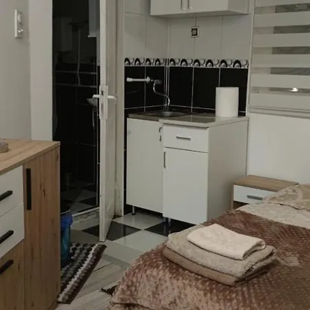 Small Private Bathroom Wi-fi *